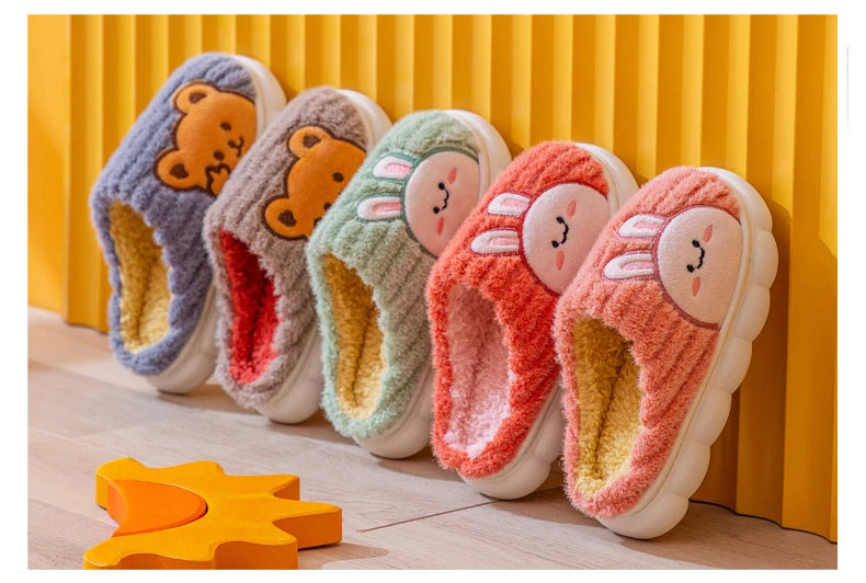 Lindas zapatillas de algodón para niños de invierno