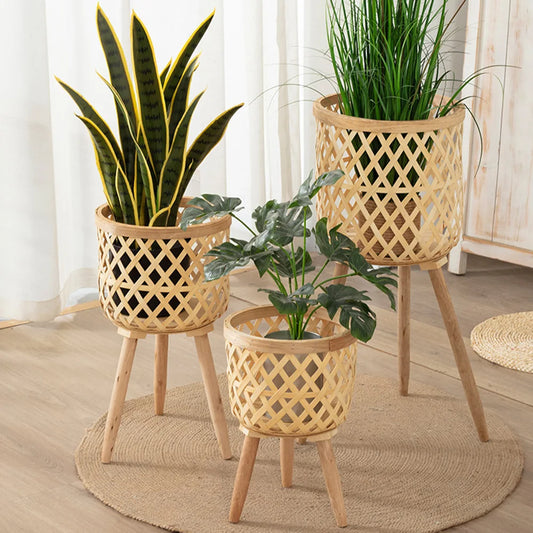 Maceta de bambú hecha a mano con soporte para flores