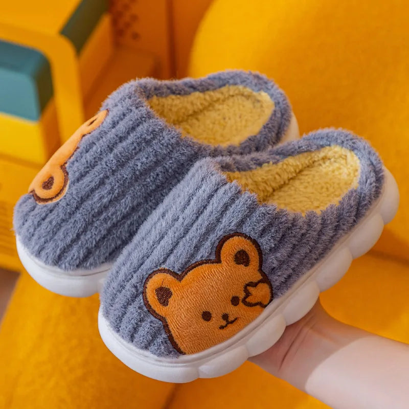 Lindas zapatillas de algodón para niños de invierno
